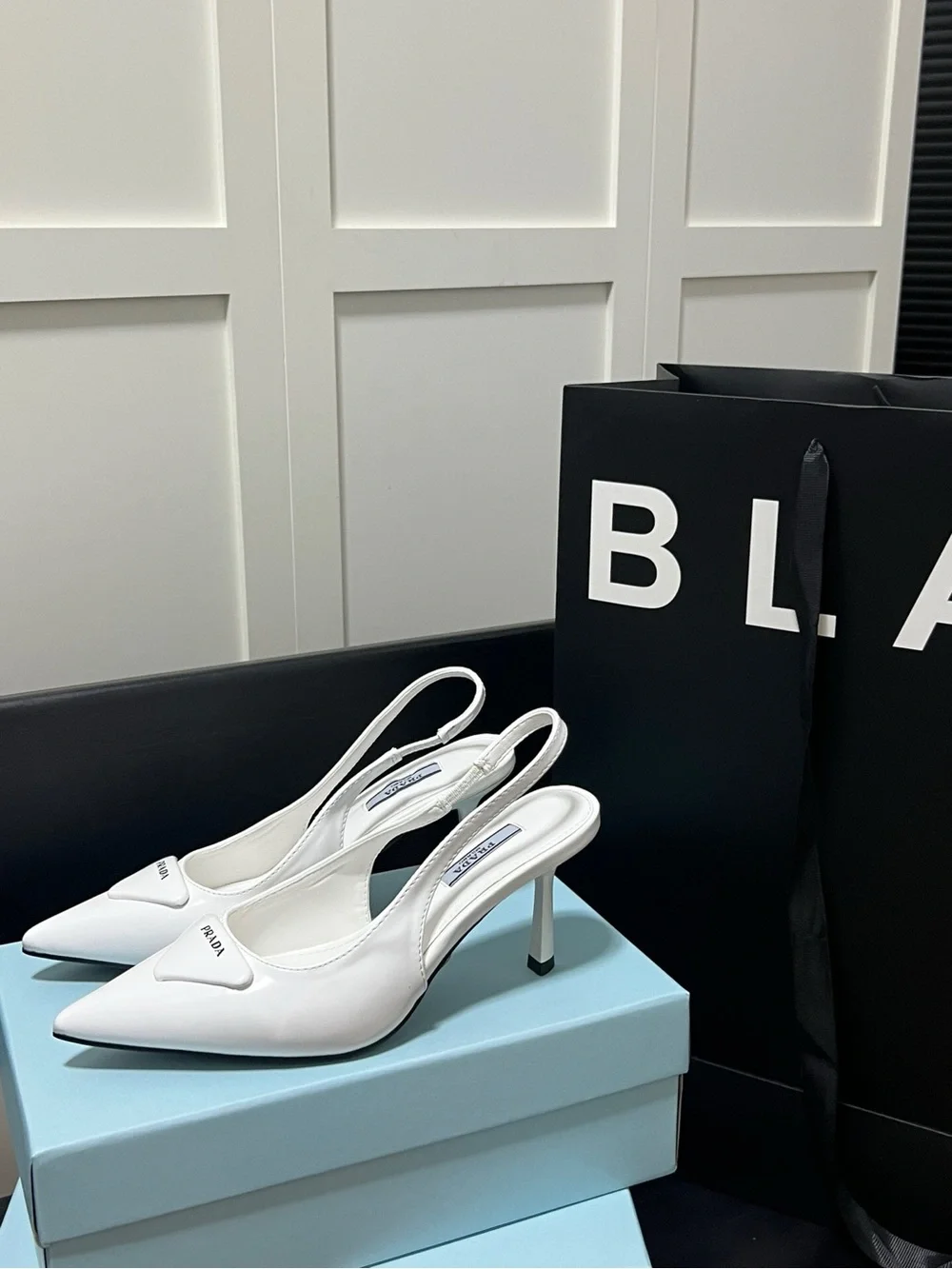 ❤️Prada Linea Rossa White Patent Leather Pointed Slingback Heels